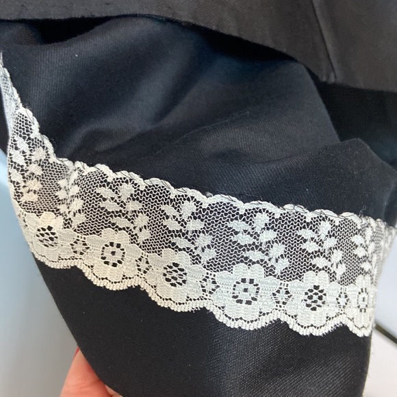 Perfect Little Black Dress - Picture 6 of 7